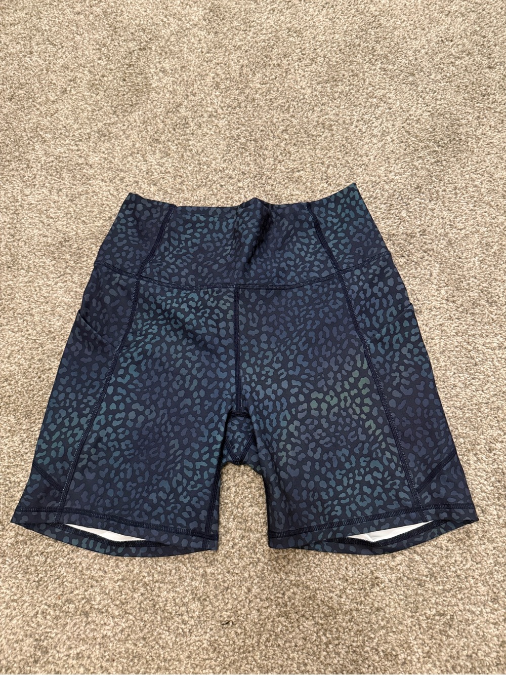 Fabletics Pure Luxe Shorts (M)
